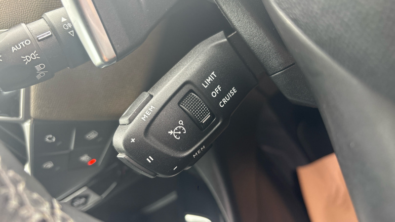 DS 3 Crossback 1.2 PureTech 155 Prestige 5dr EAT8 Petrol